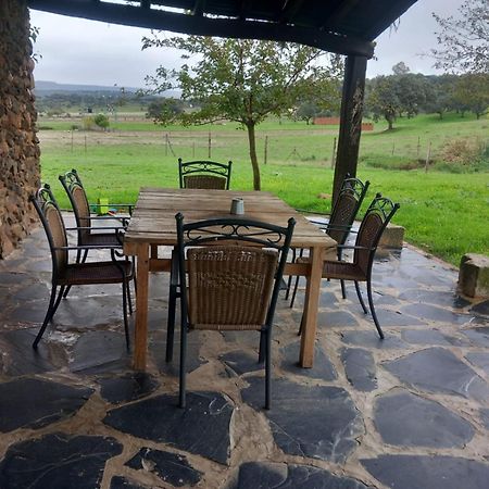 Complejo Rural El Prado Hotell Logrosán Exteriör bild