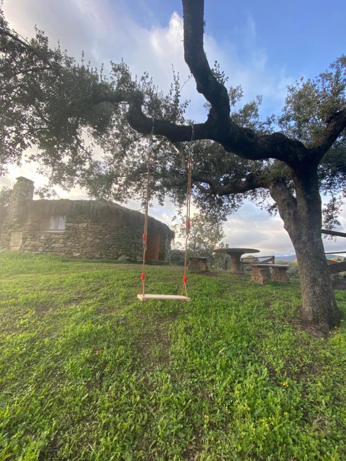 Complejo Rural El Prado Hotell Logrosán Exteriör bild