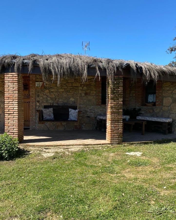 Complejo Rural El Prado Hotell Logrosán Exteriör bild
