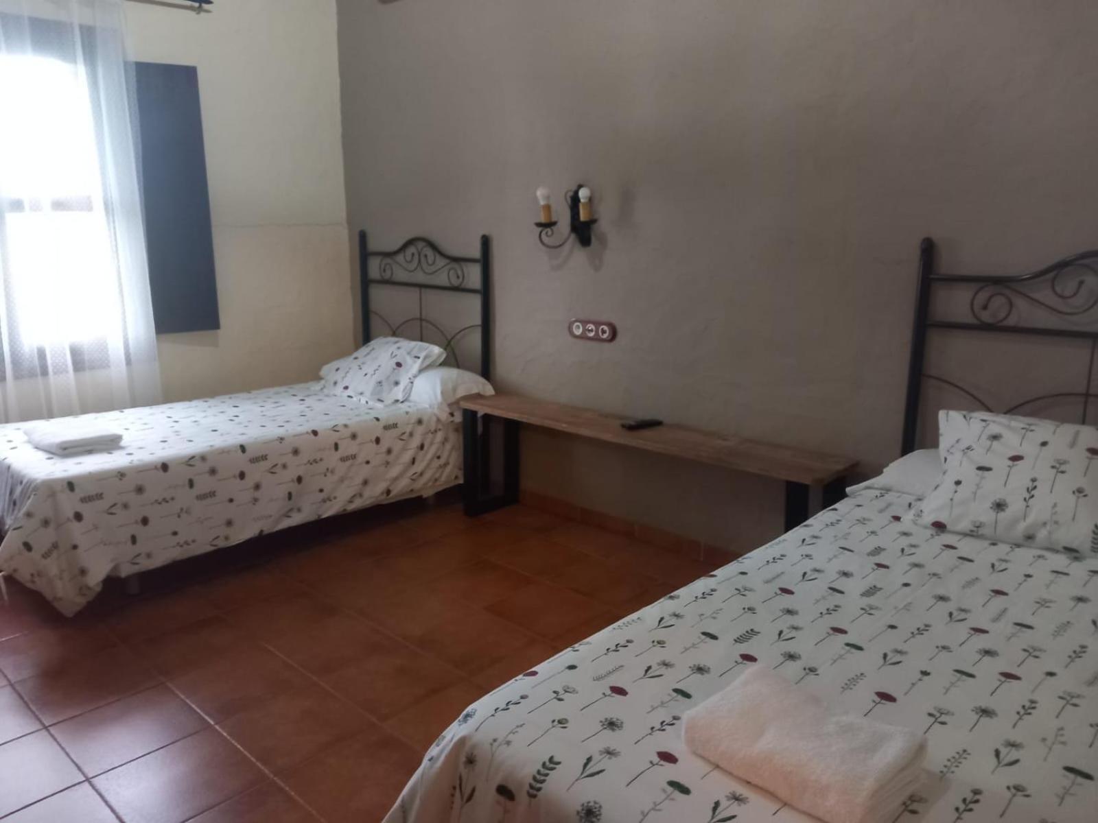 Complejo Rural El Prado Hotell Logrosán Exteriör bild