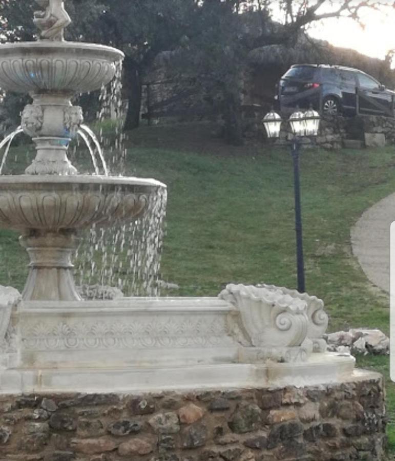 Complejo Rural El Prado Hotell Logrosán Exteriör bild