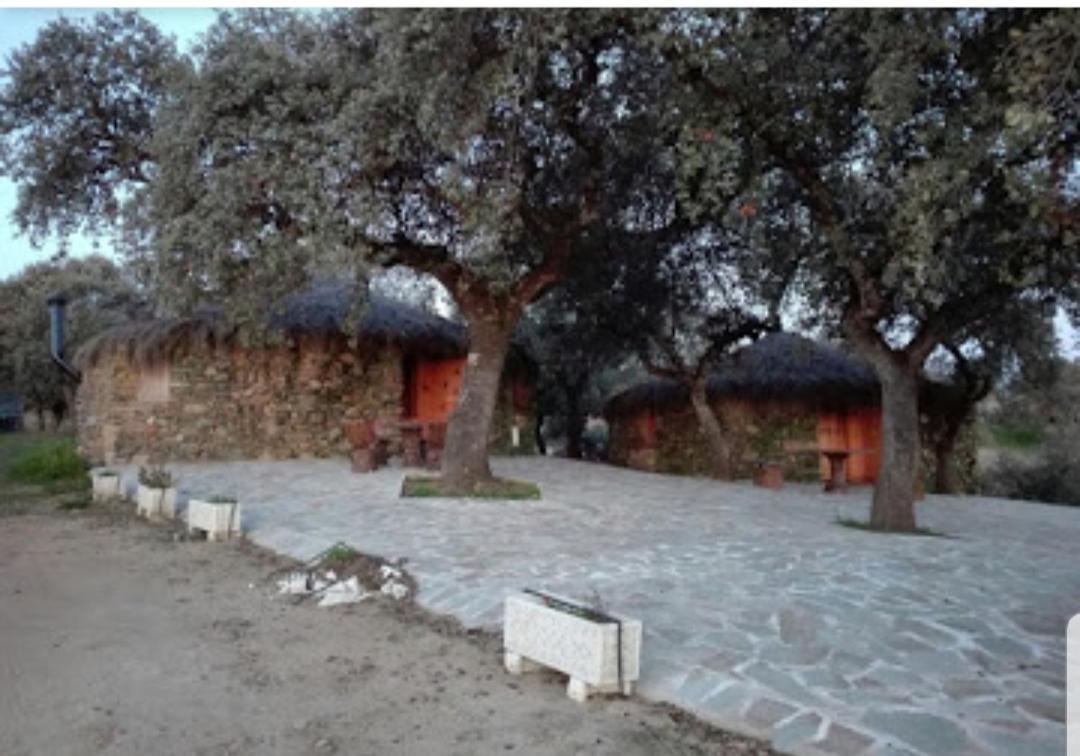 Complejo Rural El Prado Hotell Logrosán Exteriör bild