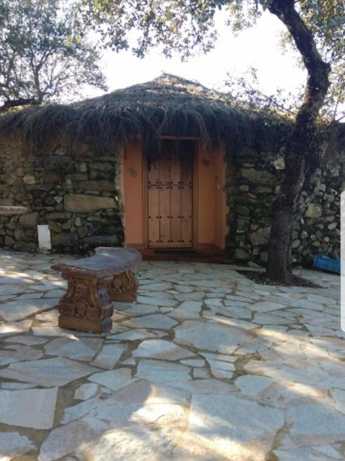 Complejo Rural El Prado Hotell Logrosán Exteriör bild