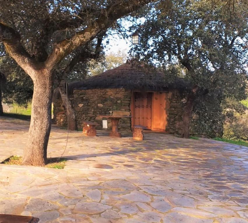 Complejo Rural El Prado Hotell Logrosán Exteriör bild