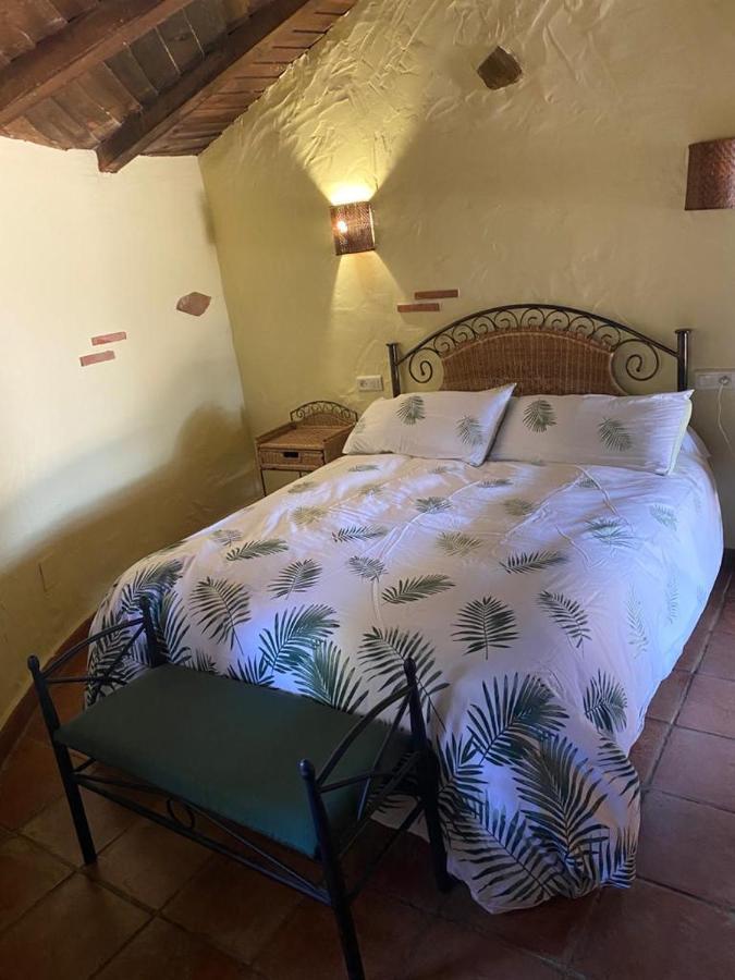 Complejo Rural El Prado Hotell Logrosán Exteriör bild
